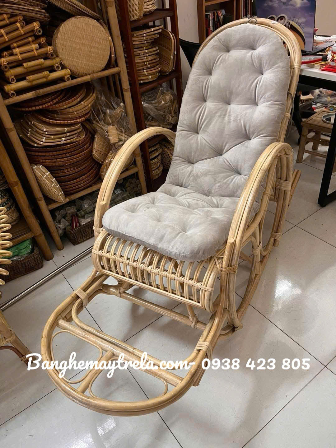 Ghế bập bênh thư giãn mây tự nhiên